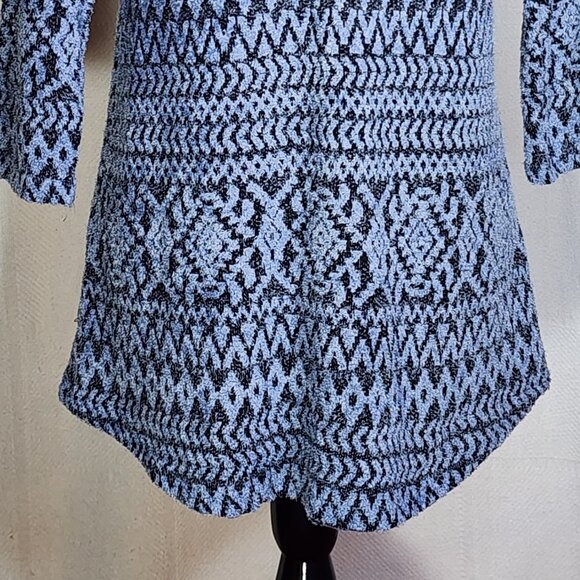 One World Periwinkle Black Mix Pattern 3/4 Sleeve Poly Lace Up Front Top Size S - Picture 12 of 16